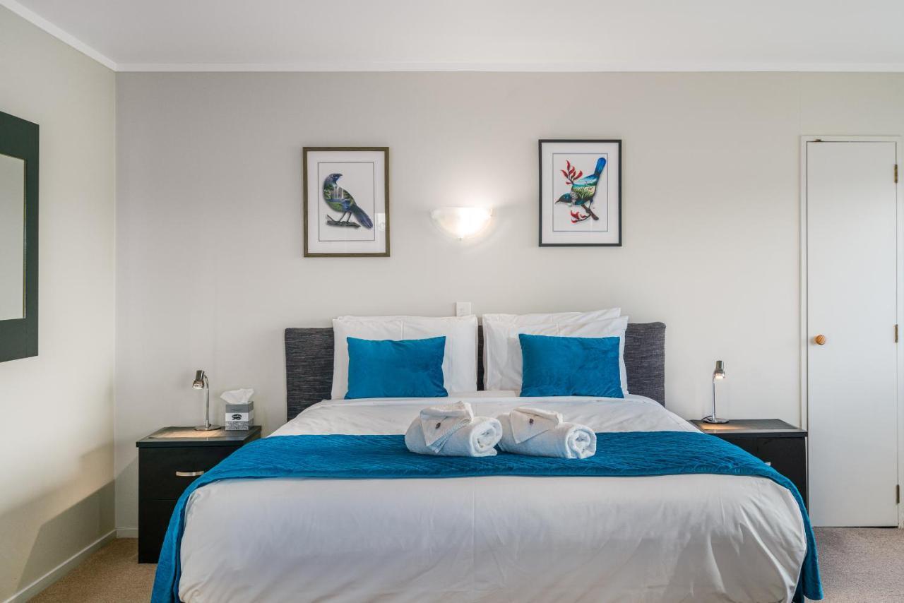 Waterfront Apartments Whitianga Exterior photo