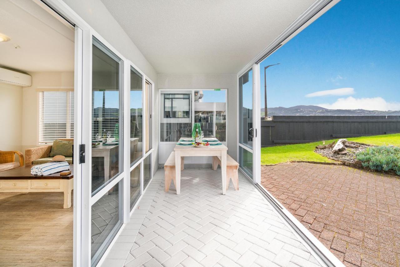 Waterfront Apartments Whitianga Exterior photo